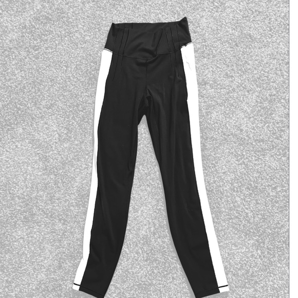 CALIA by Carrie Underwood Black Leggings with White Stripes Medium - Picture 3 of 5